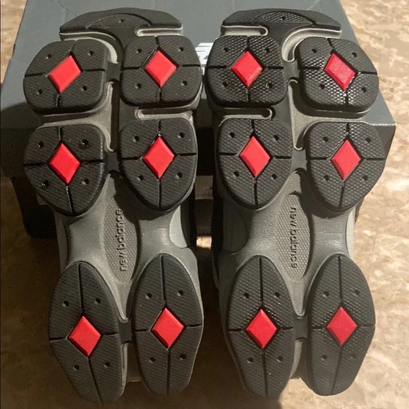 New Balance Kids Black and Gray Sneakers - Picture 4 of 6